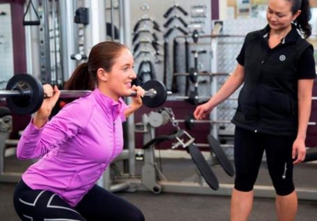 What are the benefits of becoming a personal trainer?